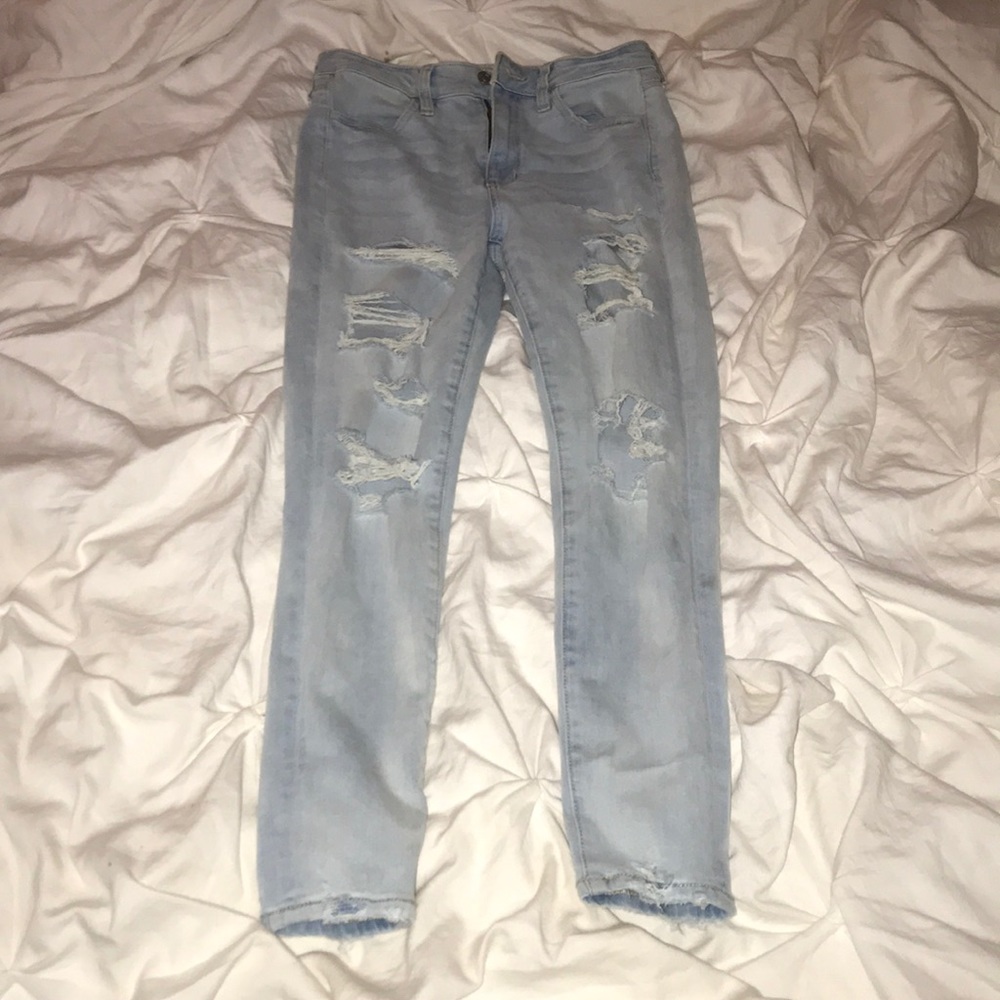 Light wash American Eagle jeans